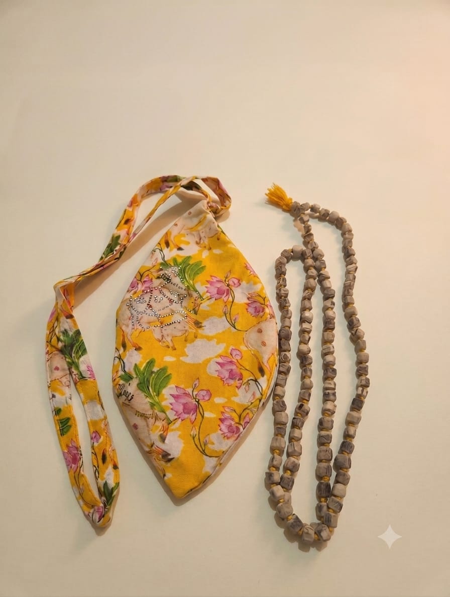 Bead bag with Tulsi Jaap Mala